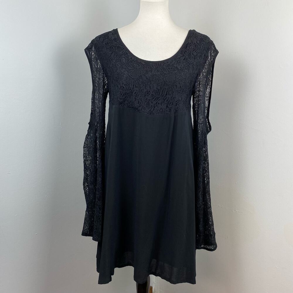 Minkpink Solid Black Lace Long Sleeve Cold Shoulder Mini Dress Medium NEW
